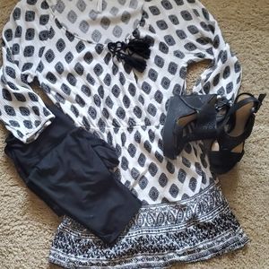 Black & white top with ties